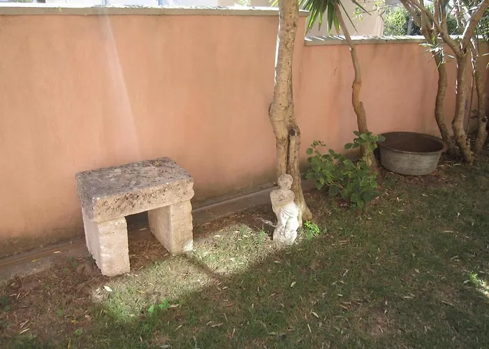 Magda A 30 Mn Pour Ou Cure Villa